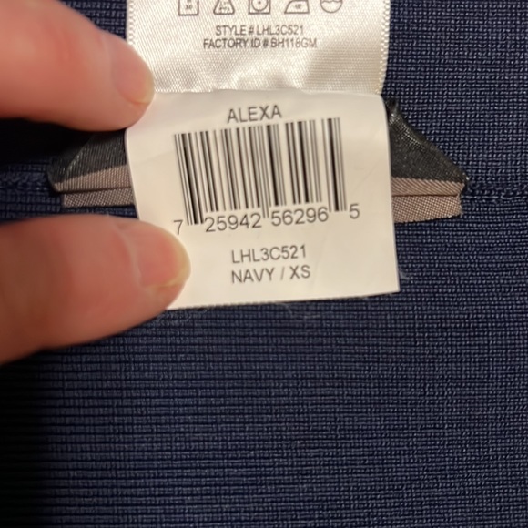 BCBG Navy “Alexa” bandage skirt - Picture 4 of 4